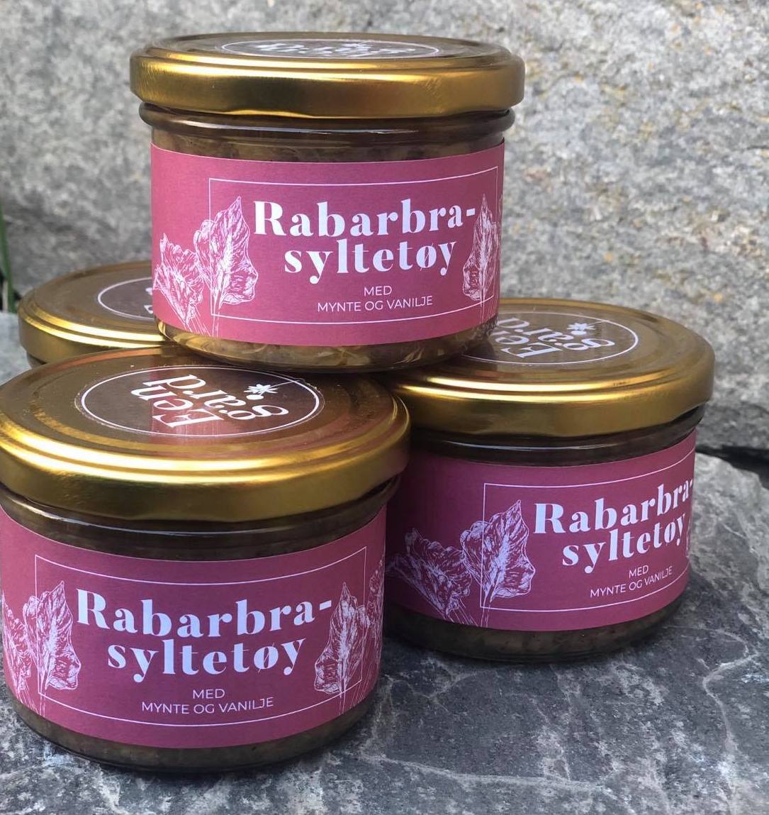 Rabarbrasyltetøy med mynte og ekte vanilje